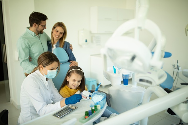 What You Should Know About Your Family Dentist