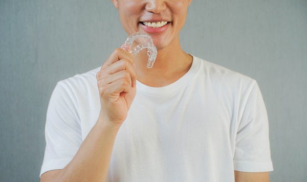 Tips For Knowing If Invisalign Is Right To Straighten Your Teeth